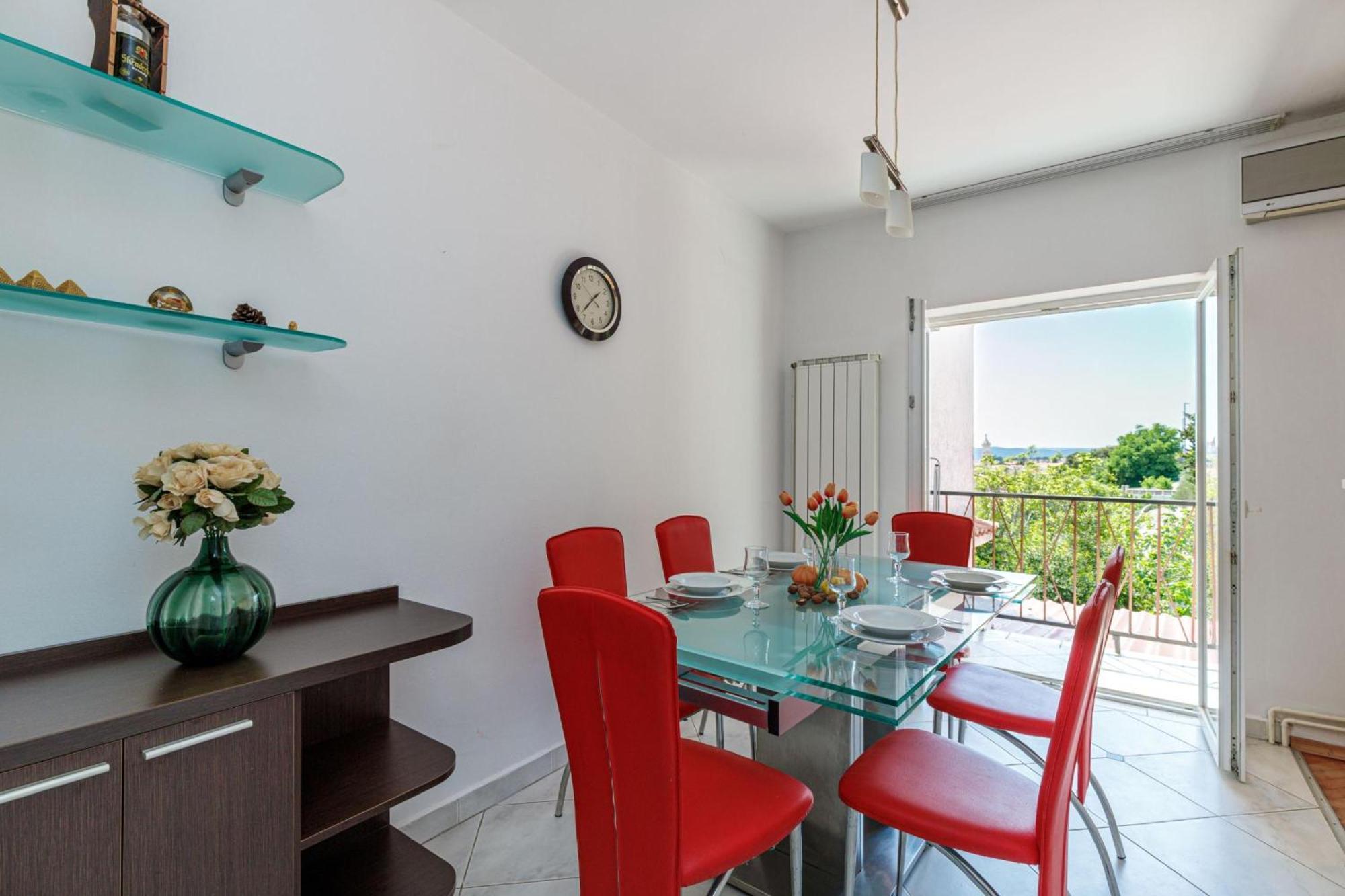 Seaview Apartment Tina Krk Island - Happy Rentals Krk Town Eksteriør billede